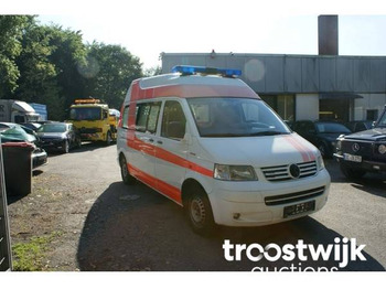 Volkswagen T5 - Ambulance
