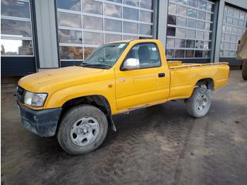 Pick-up 2003 Toyota Hilux: photos 1