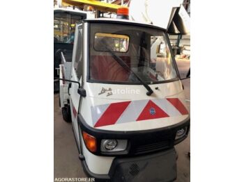 PIAGGIO APE 50 - Utilitaire plateau