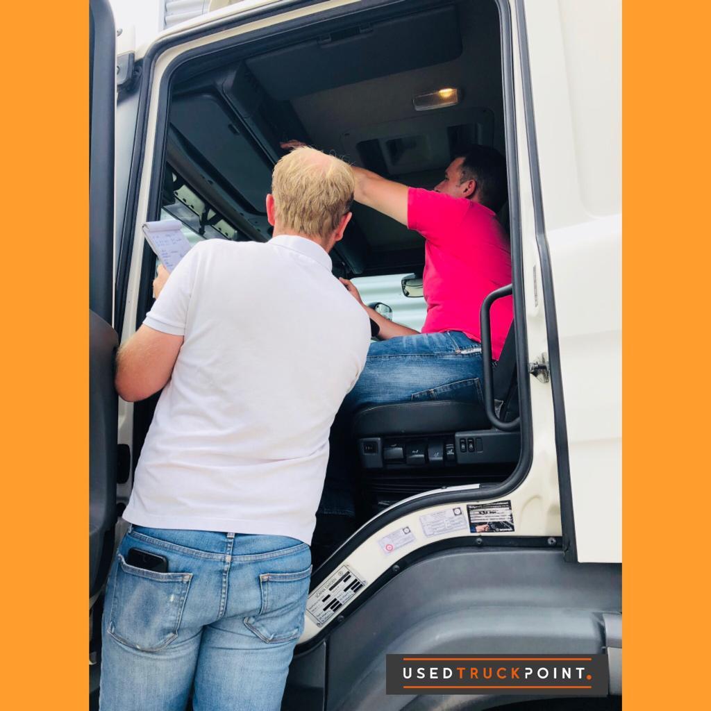 Used Truck Point BV - Camions VOLVO - Les Pays-Bas, 8x2, Euro 6 undefined: photos 3