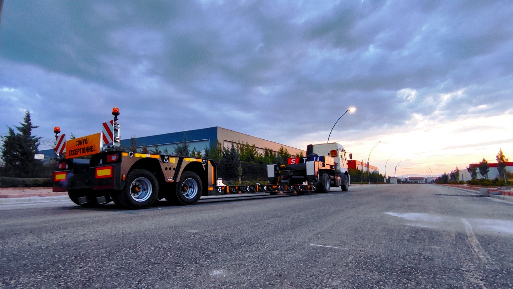 STU TRAILER DORSE ITHALAT IHRACAT LTD. STI. - Annonce de vente undefined: photos 4