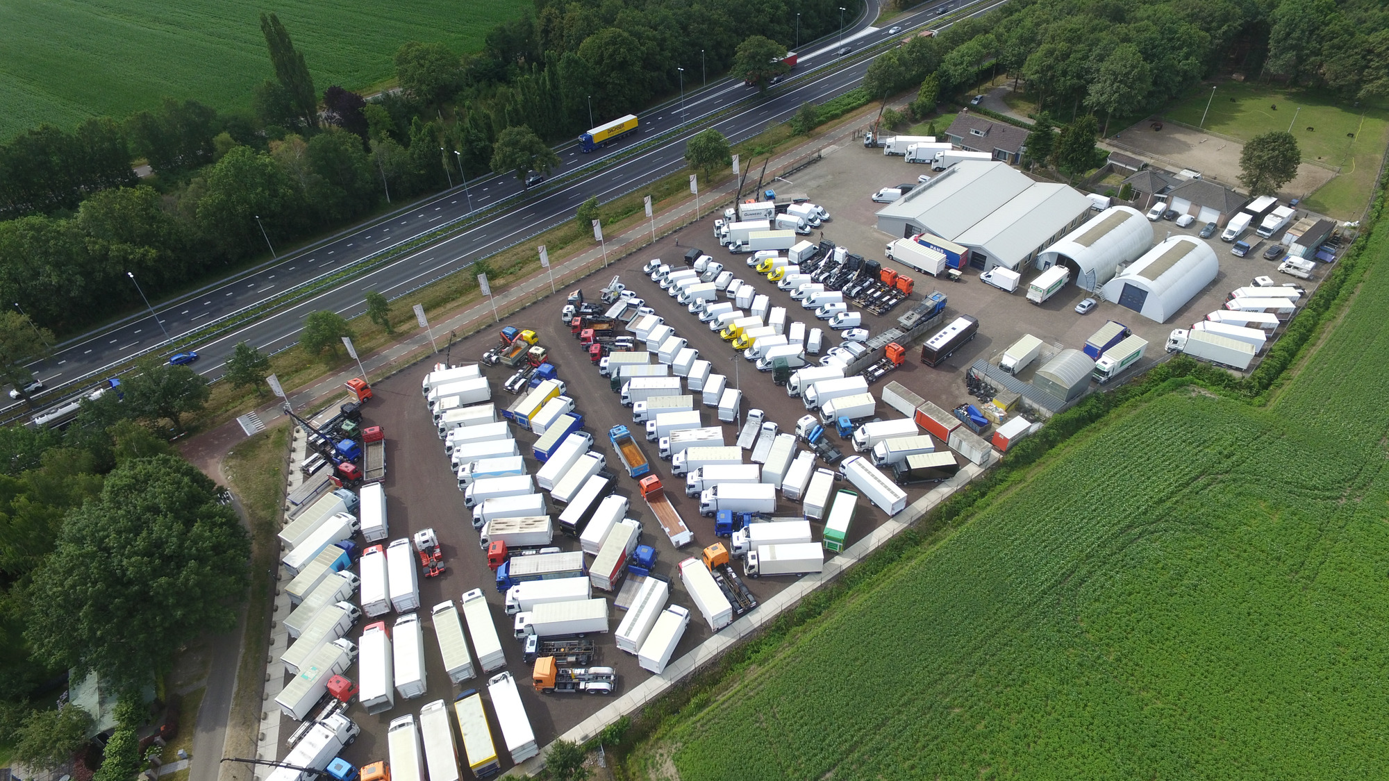 COPPENS TRUCKS BV - Semi-remorques undefined: photos 3