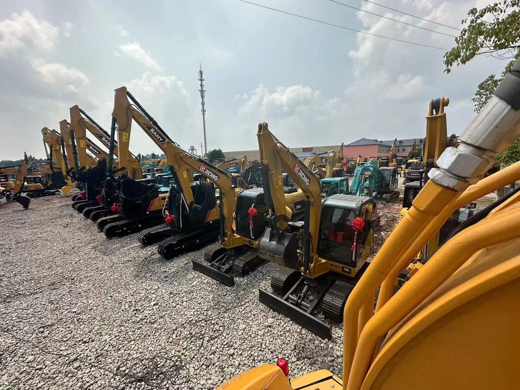 ZM Machinery Co., Ltd. - Engins de chantier CATERPILLAR - Année: 2020 undefined: photos 5