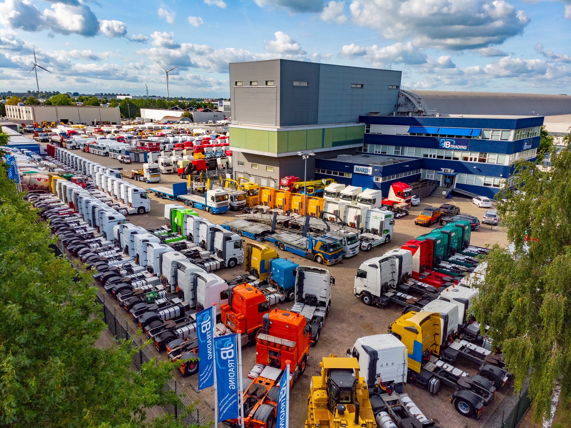 JB Trading b.v. - Camions MERCEDES-BENZ Axor - diesel undefined: photos 1