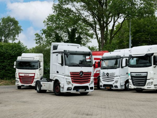 Hesselink Trucks B.V. - Annonce de vente undefined: photos 2