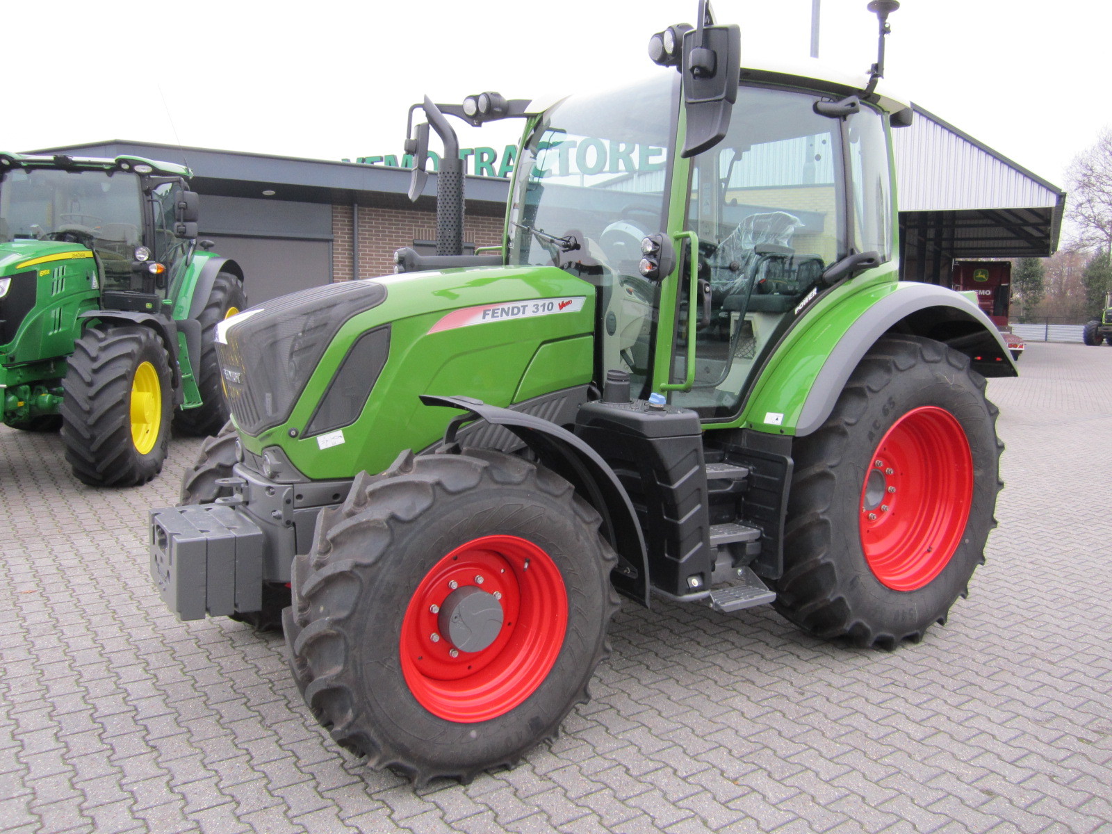 Vemo Tractoren BV undefined: photos 5