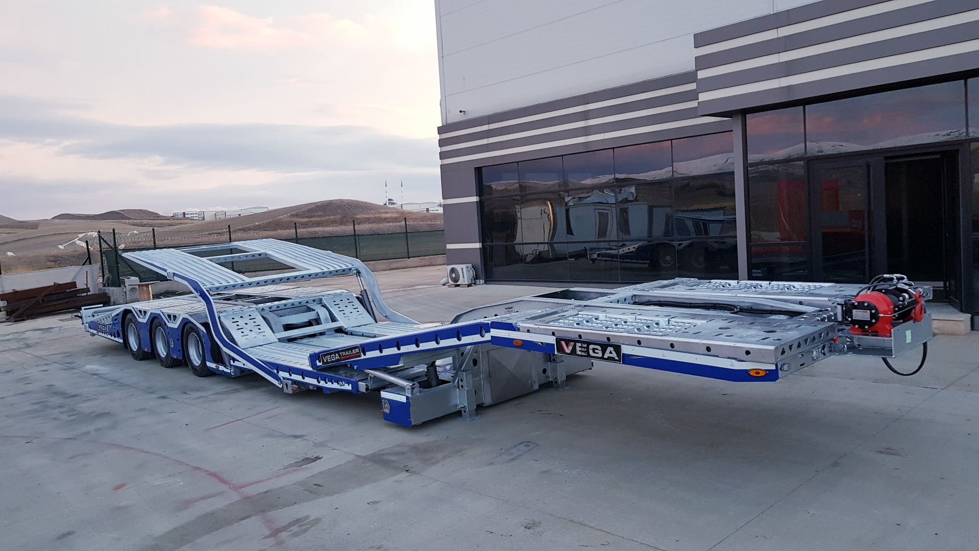 VEGA TRAILER undefined: photos 15