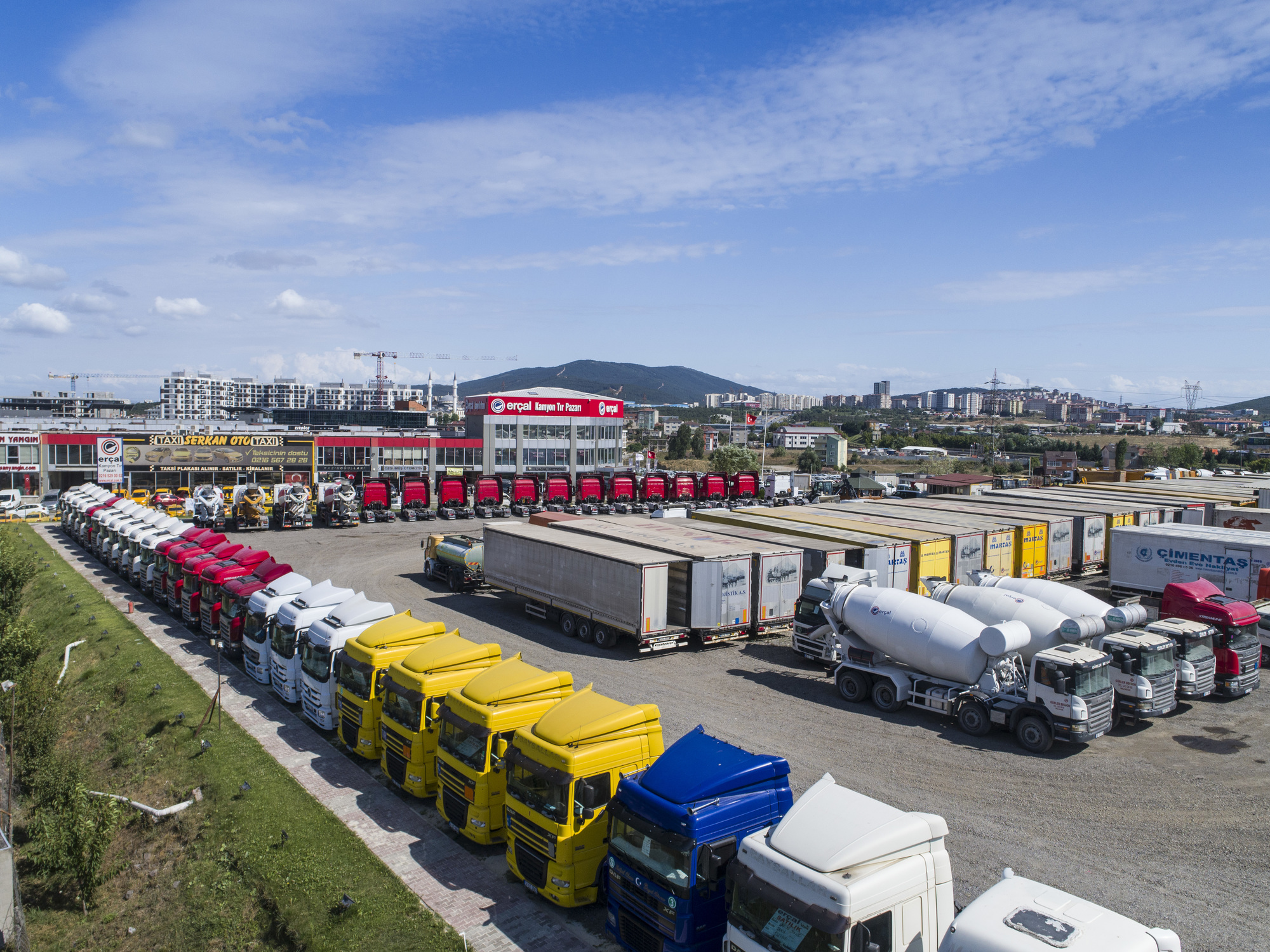 ERCAL TRUCKS - Engins de chantier CATERPILLAR 349 - diesel, air conditionné undefined: photos 3