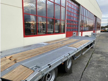 Crédit-bail de  Möslein  3 Achs Tieflader mit gerader Ladefläche 9 m, Ne Möslein  3 Achs Tieflader mit gerader Ladefläche 9 m, Ne: photos 5