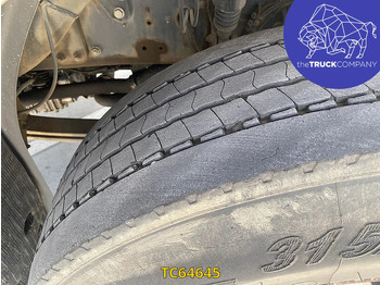 Crédit-bail de Renault Premium 340 6X2 Renault Premium 340 6X2: photos 2