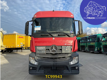 Tracteur routier Mercedes-Benz Actros 1842: photos 2