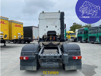 Tracteur routier Mercedes-Benz Arocs 1943: photos 4