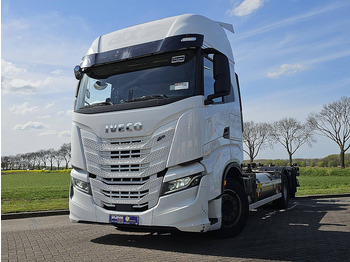 Camion porte-conteneur/ Caisse mobile IVECO S-WAY