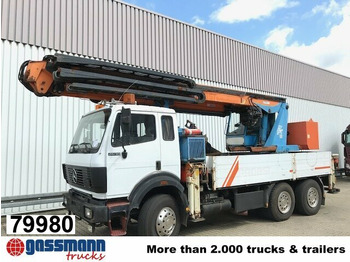 Camion grue MERCEDES-BENZ