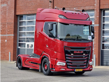 Tracteur routier DAF XG+ 530