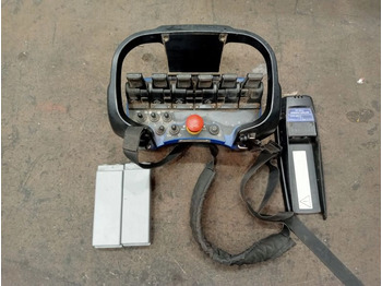 Grue auxiliaire pour Camion Grúa PM 27523 PX: photos 3