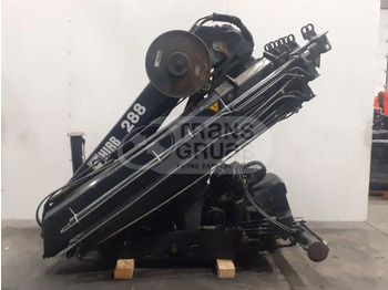 Grue auxiliaire HIAB