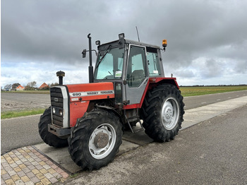 Tracteur agricole MASSEY FERGUSON 690