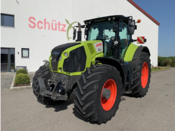Tracteur agricole CLAAS Axion 870