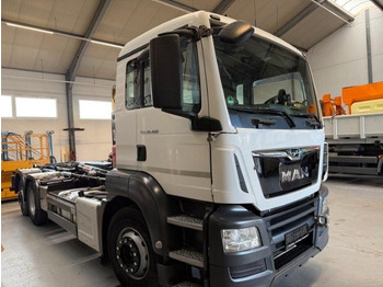 Camion ampliroll MAN