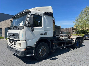 Camion porte-conteneur/ Caisse mobile VOLVO FM12 420