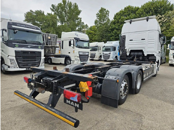 Camion porte-conteneur/ Caisse mobile MAN TGX 26.470 XXL BDF 6x2 2 units, NAVI, Lift Axle: photos 4 Camion porte-conteneur/ Caisse mobile MAN TGX 26.470 XXL BDF 6x2 2 units, NAVI, Lift Axle: photos 4