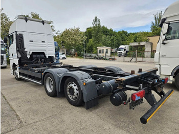 Camion porte-conteneur/ Caisse mobile MAN TGX 26.470 XXL BDF 6x2 2 units, NAVI, Lift Axle: photos 5 Camion porte-conteneur/ Caisse mobile MAN TGX 26.470 XXL BDF 6x2 2 units, NAVI, Lift Axle: photos 5