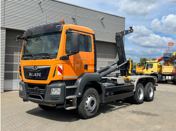 Camion ampliroll MAN TGS