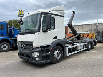 Camion ampliroll MERCEDES-BENZ Actros 2543