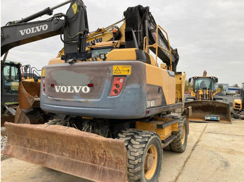 Crédit-bail de  Volvo EW160D Volvo EW160D: photos 3