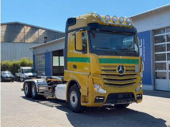 Camion ampliroll MERCEDES-BENZ Actros
