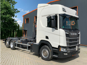 Camion ampliroll SCANIA R 450