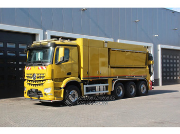 Camion hydrocureur MERCEDES-BENZ