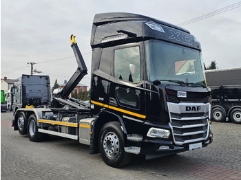 Camion ampliroll DAF XD 450