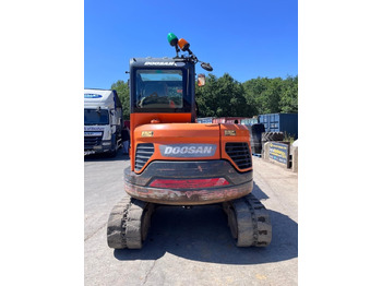 Mini pelle Doosan DX 63-3: photos 4