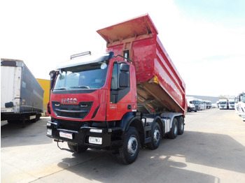 Camion benne IVECO Trakker