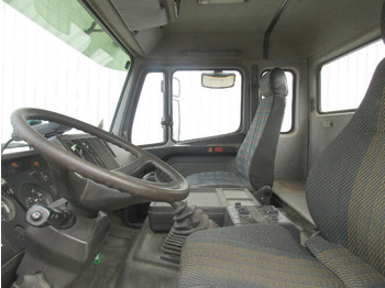 Photo d'intérieur 1: Châssis cabine Mercedes-Benz SK 1824 AK 4x4 SK 1824 AK 4x4 Chassis
