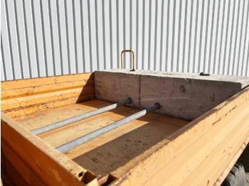 Camion benne, Véhicule de voirie/ Spécial Unimog U84 406 4x4 U84 406 4x4, Kommunalhydraulik, Zapfwelle vorn & hinten, EX-Kommune: photos 5 Camion benne, Véhicule de voirie/ Spécial Unimog U84 406 4x4 U84 406 4x4, Kommunalhydraulik, Zapfwelle vorn & hinten, EX-Kommune: photos 5