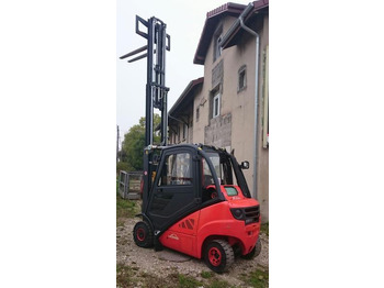 Chariot élévateur à gaz LINDE H20