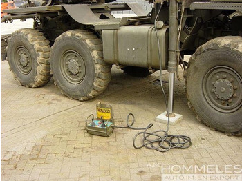 Remorqueuse MAN 27.365 VFAEG 8x8: photos 5