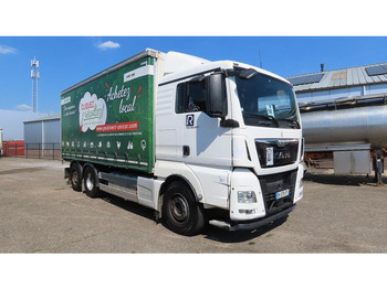 Camion à rideaux coulissants MAN TGX 18.480