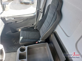 Crédit-bail de MERCEDES-BENZ Atego 1221 L Koffer Ladebordwand MERCEDES-BENZ Atego 1221 L Koffer Ladebordwand: photos 3