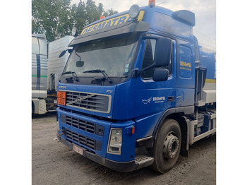 Camion citerne VOLVO FM 400