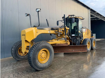 Niveleuse CATERPILLAR 140