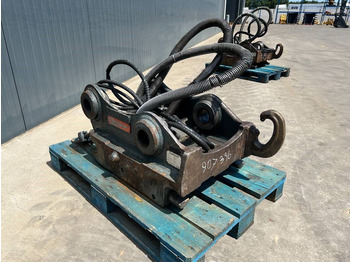 Attache rapide pour Engins de chantier OilQuick OQ70/55 - 323E: photos 3