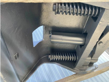 Attache rapide pour Engins de chantier neuf Smitma CW40 - EC300: photos 4