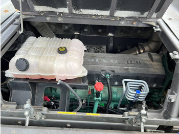 Pelle sur chenille VOLVO EC750EL