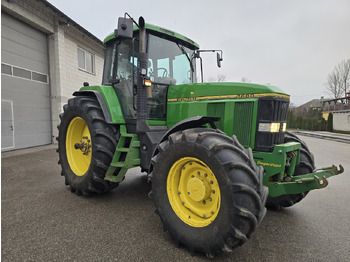 Tracteur agricole JOHN DEERE 7600