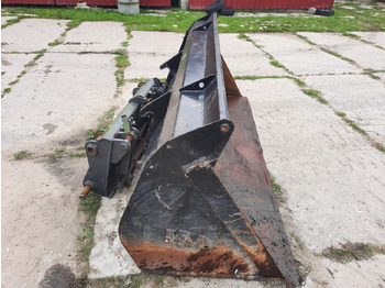 Godet pour Engins de chantier NEW HOLLAND KM 2.5 250: photos 3