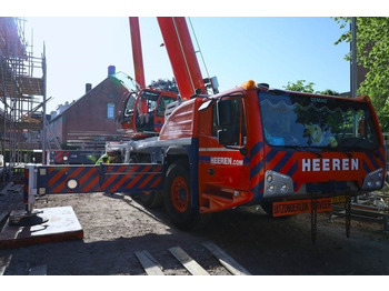 Grue tout-terrain DEMAG